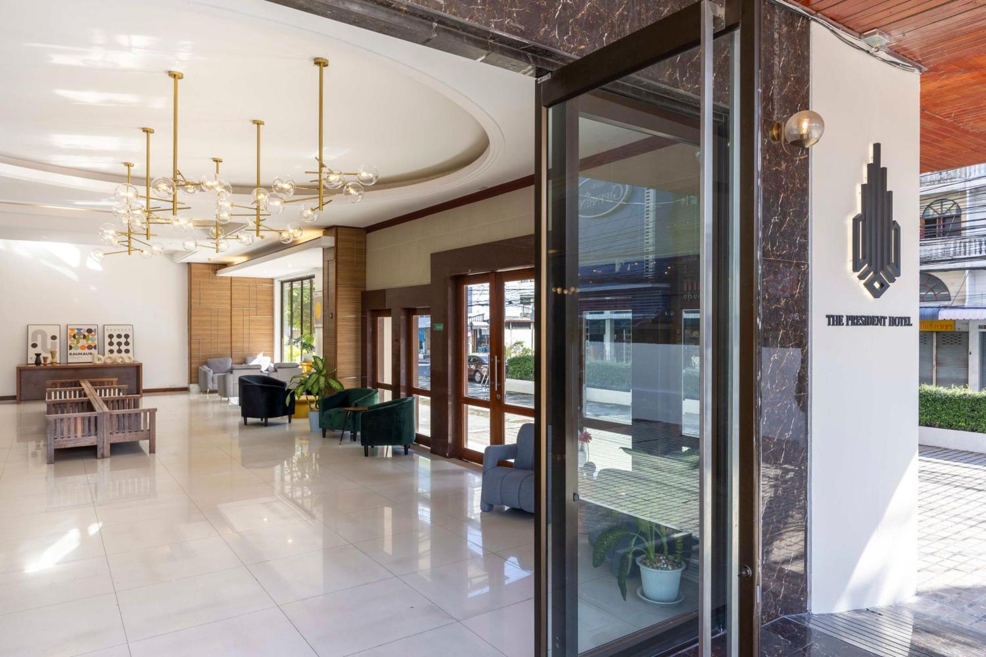 The President Hotel At Chokchai 4 Bangkok Exterior photo